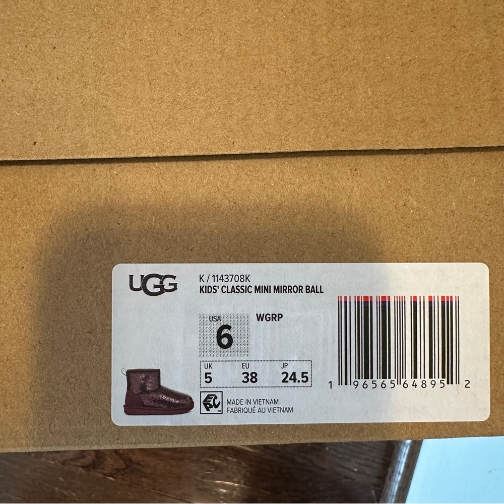 UGG boots - Picture 4 of 4
